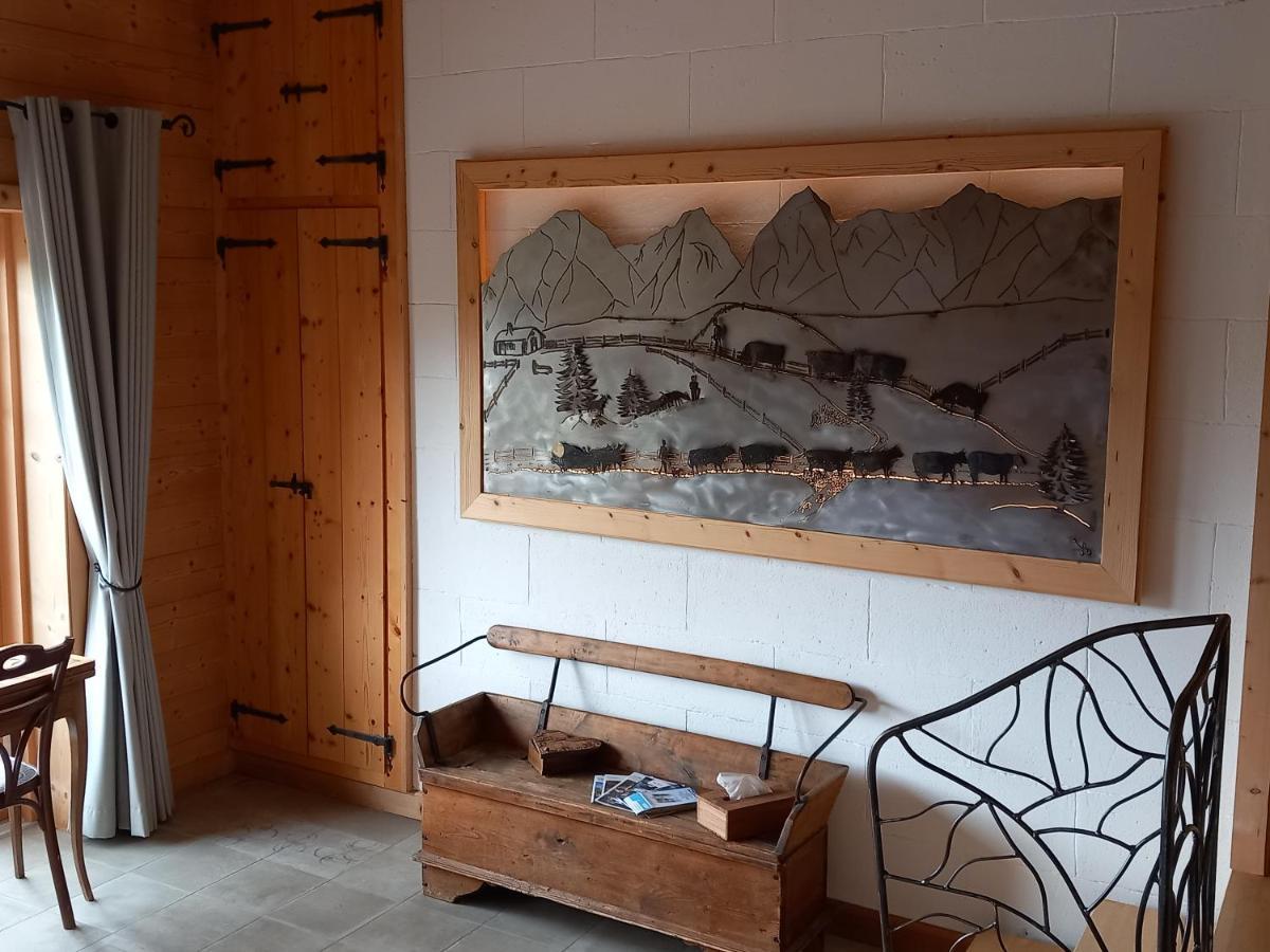 Les Abeilles Bed and Breakfast Romont Εξωτερικό φωτογραφία
